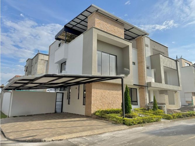 Casa de 5 alcobas en venta en Las Mercedes, Jamundí, 480 m² · foto 2 de 22