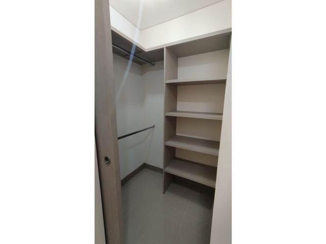 Casa de 3 alcobas en venta en El Castillo, Jamundí, 315 m² · foto 15 de 24