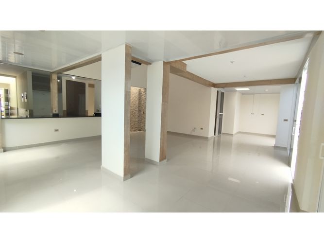 Casa de 3 alcobas en venta en El Castillo, Jamundí, 315 m² · foto 17 de 24