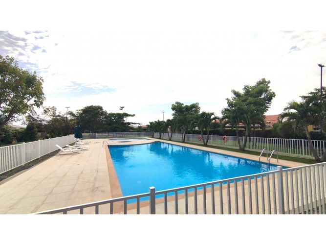 Casa de 3 alcobas en venta en El Castillo, Jamundí, 315 m² · foto 21 de 24