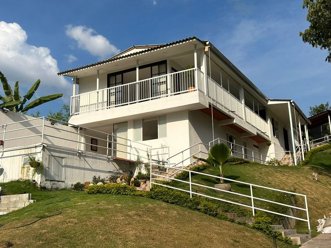 Casa de 5 alcobas en venta en Porerito, Jamundí, 1570 m² · foto 6 de 24