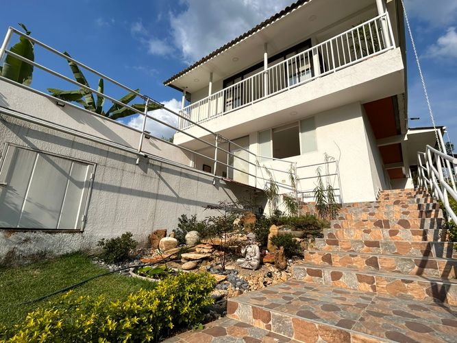 Casa de 5 alcobas en venta en Porerito, Jamundí, 1570 m² · foto 11 de 24
