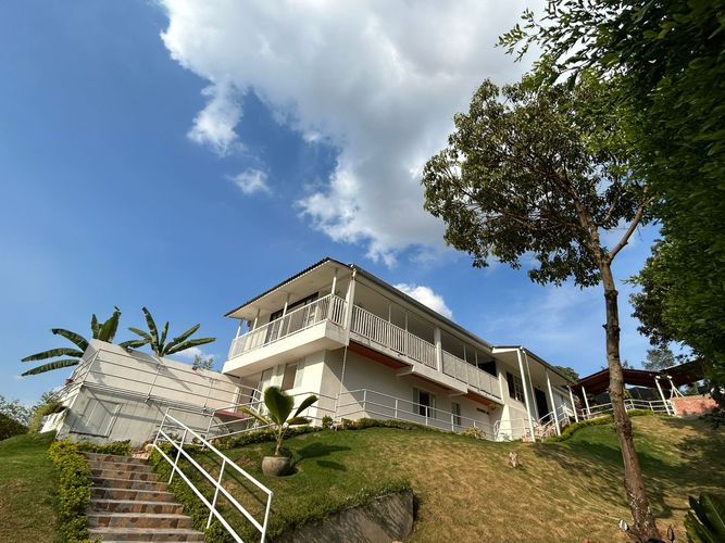 Casa de 5 alcobas en venta en Porerito, Jamundí, 1570 m² · foto 19 de 24