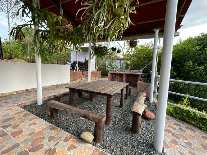 Casa de 5 alcobas en venta en Porerito, Jamundí, 1570 m² · foto 20 de 24