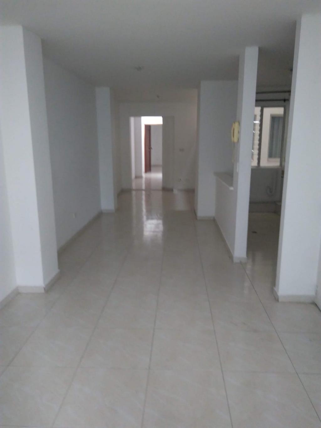 Apartamento en venta en Champagnat, Cali · foto 4 de 18