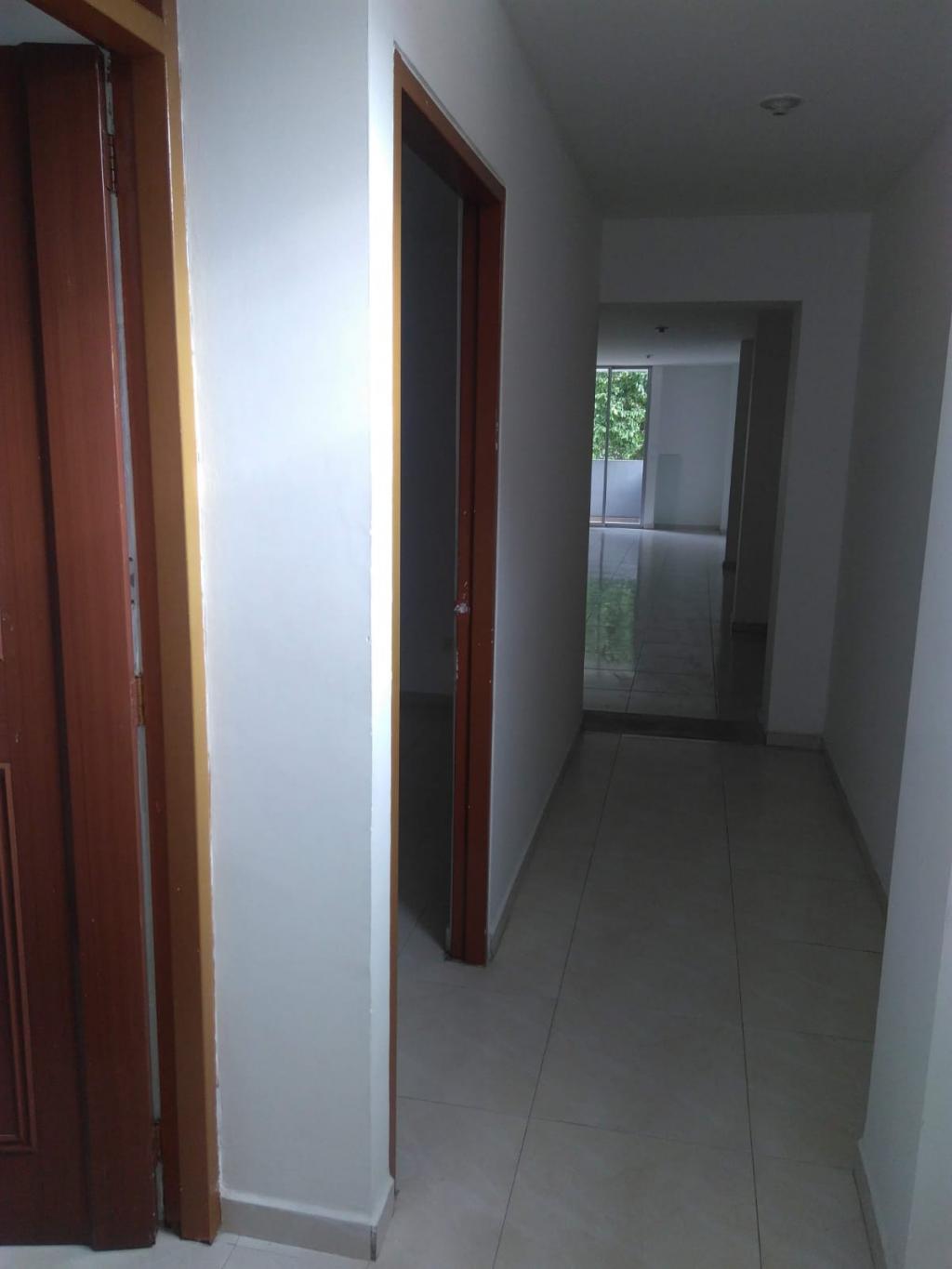 Apartamento en venta en Champagnat, Cali · foto 12 de 18
