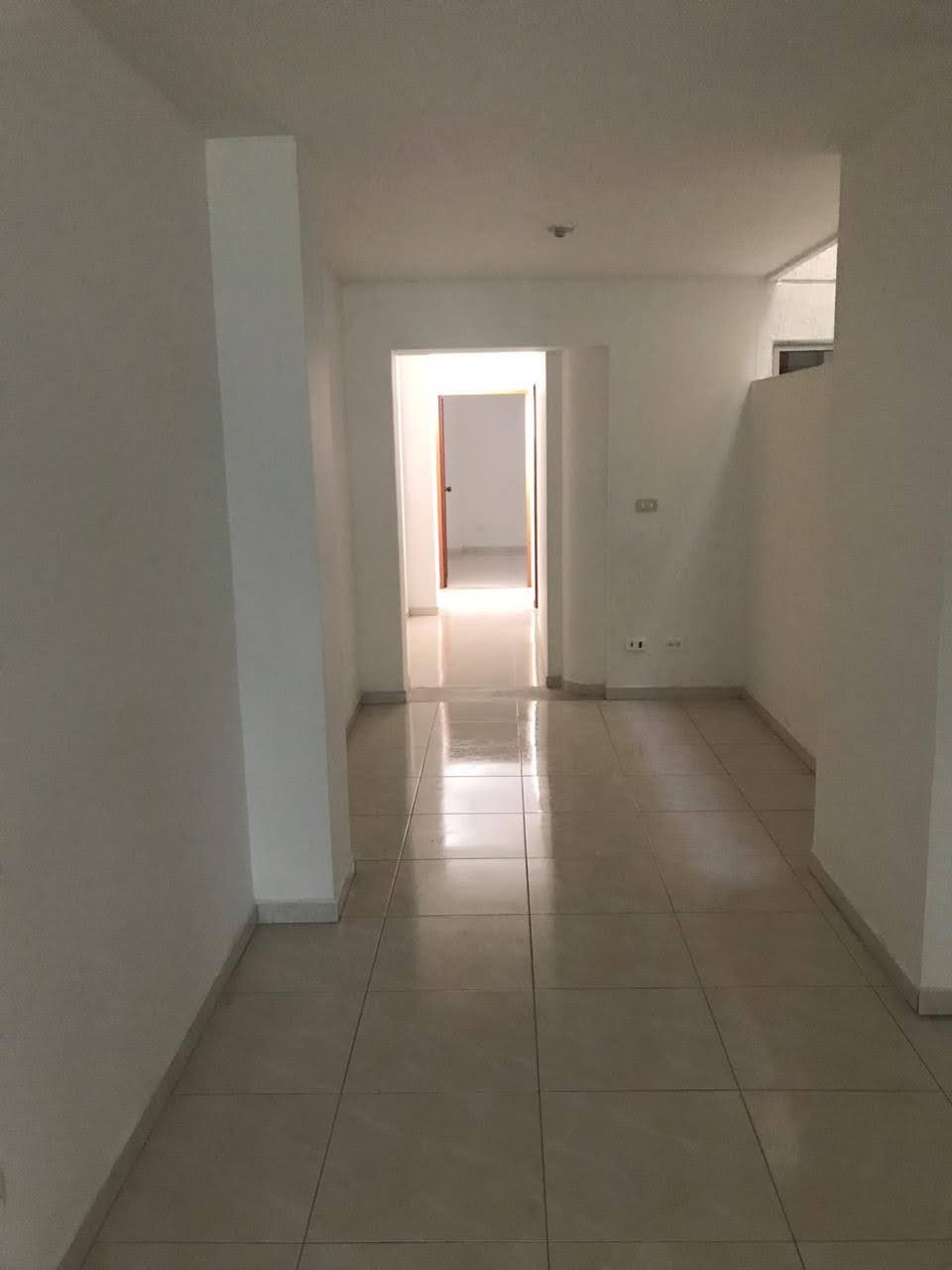 Apartamento en venta en Champagnat, Cali · foto 14 de 18