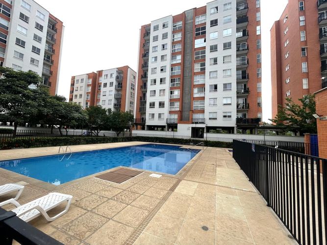 Apartamento de 2 alcobas en venta en Bochalema, Cali, 70 m² · foto 2 de 18