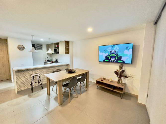 Apartamento de 3 alcobas en arriendo en El Poblado, Medellín, 75 m² · foto 3 de 15