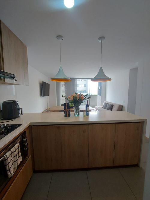 Apartamento de 3 alcobas en arriendo en El Poblado, Medellín, 75 m² · foto 6 de 15
