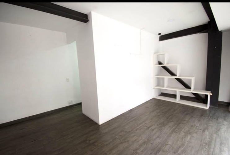 Local en arriendo en Cristo Rey, Medellín, 25 m² · foto 5 de 7