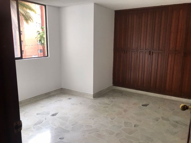 Apartamento de 3 alcobas en venta en Granada, Cali, 125 m² · foto 12 de 20