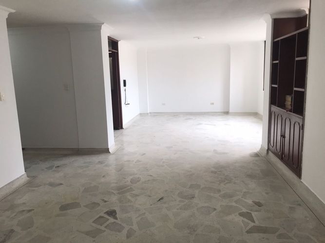 Apartamento de 3 alcobas en venta en Granada, Cali, 125 m² · foto 19 de 20