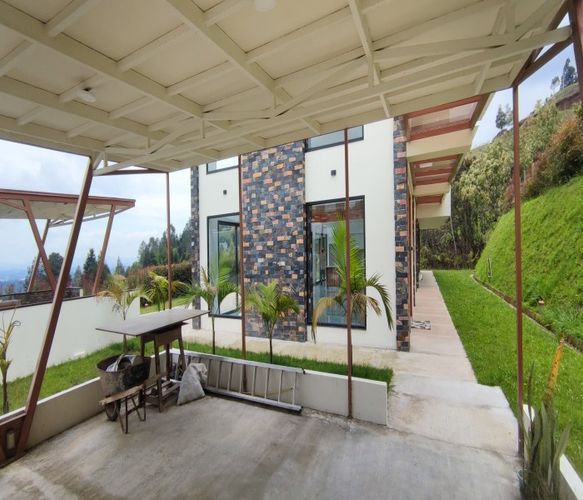 Finca en venta en San Jose, Guarne, 2413 m² · foto 6 de 24