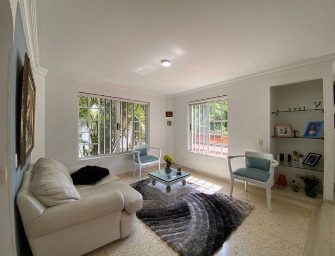 Casa de 4 alcobas en venta en Cañaveral, Floridablanca, 220 m² · foto 2 de 19