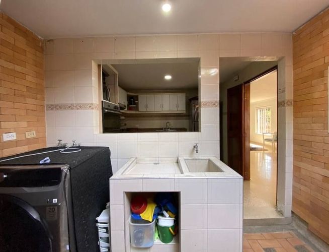 Casa de 4 alcobas en venta en Cañaveral, Floridablanca, 220 m² · foto 5 de 19