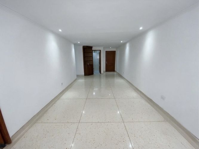 Apartamento de 2 alcobas en venta en Conjunto Residencial El Encanto, Barranquilla, 80 m² · foto 2 de 14
