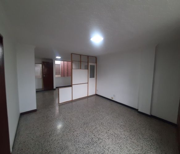 Oficina en arriendo en San Vicente, Cali, 45 m² · foto 4 de 6
