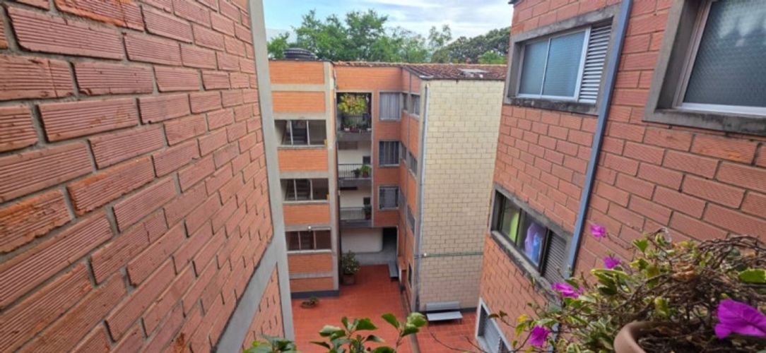 Apartamento en venta en Laureles, Medellín · foto 24 de 24