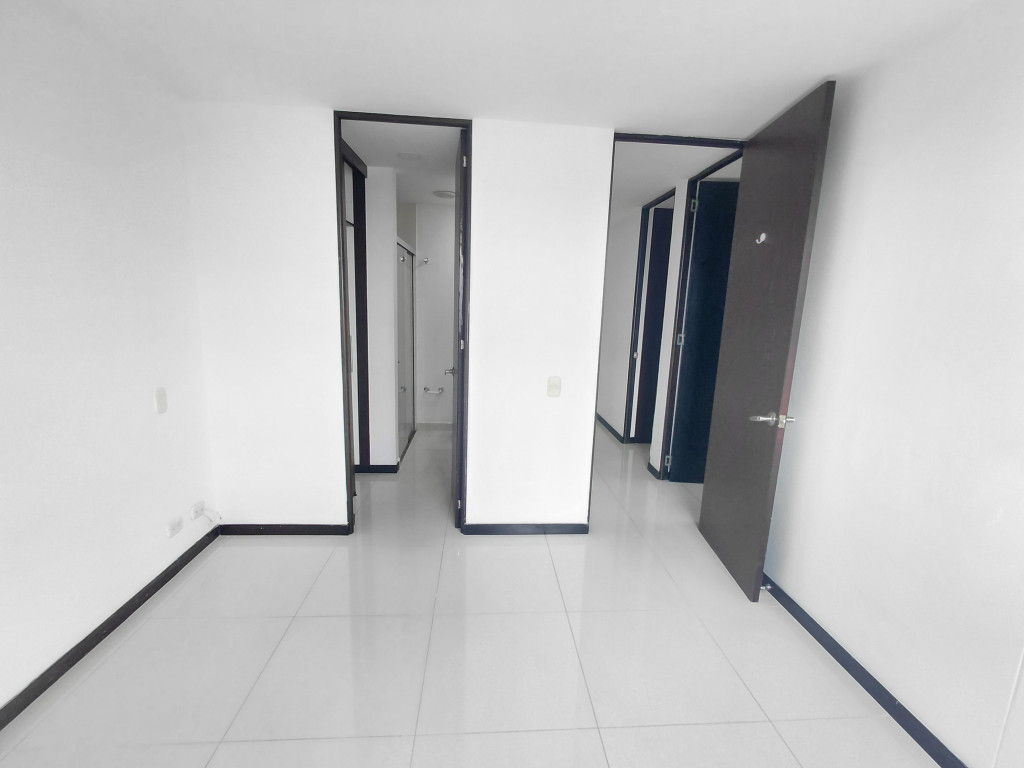 Apartamento en arriendo en El Poblado, Medellín · foto 15 de 20