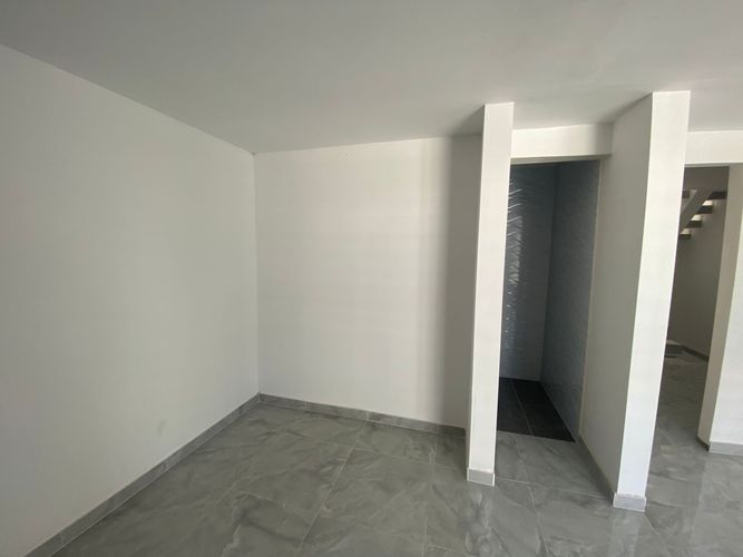 Casa de 5 alcobas en venta en Ciudad 2000, Cali, 250 m² · foto 12 de 24