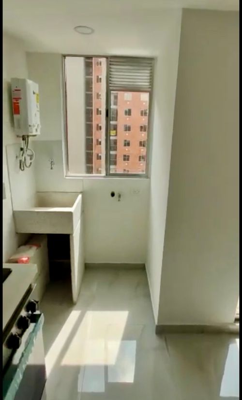 Apartamento de 2 alcobas en arriendo en Las Lomitas, Sabaneta, 60 m² · foto 16 de 18