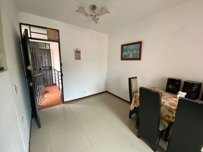 Apartamento de 3 alcobas en venta en Alto Napoles, Cali, 42 m² · foto 2 de 11