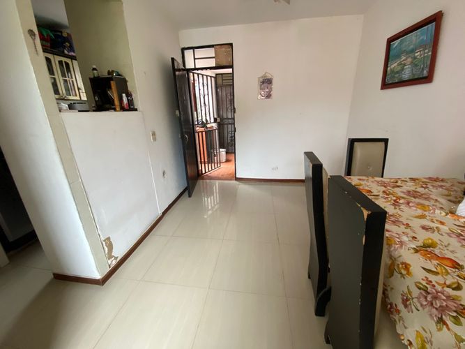Apartamento de 3 alcobas en venta en Alto Napoles, Cali, 42 m² · foto 3 de 11