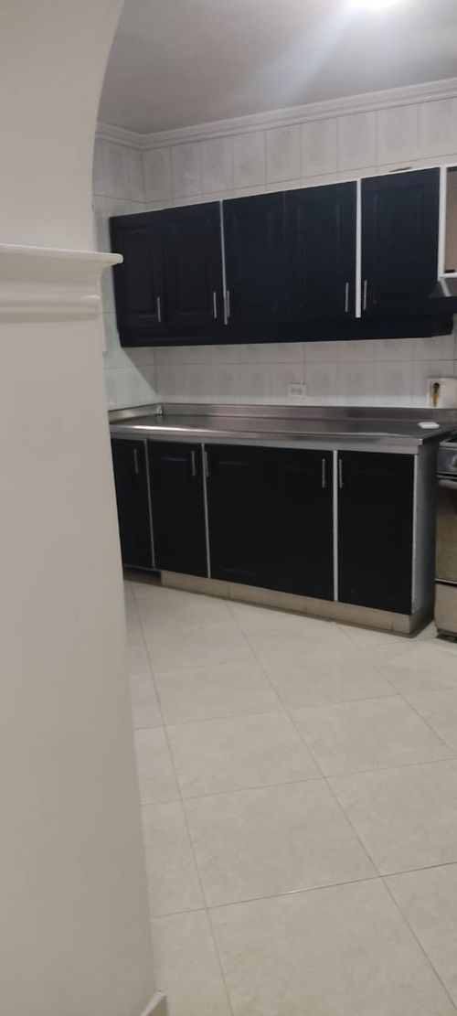 Apartamento de 4 alcobas en arriendo en Laureles, Medellín, 223 m² · foto 2 de 11