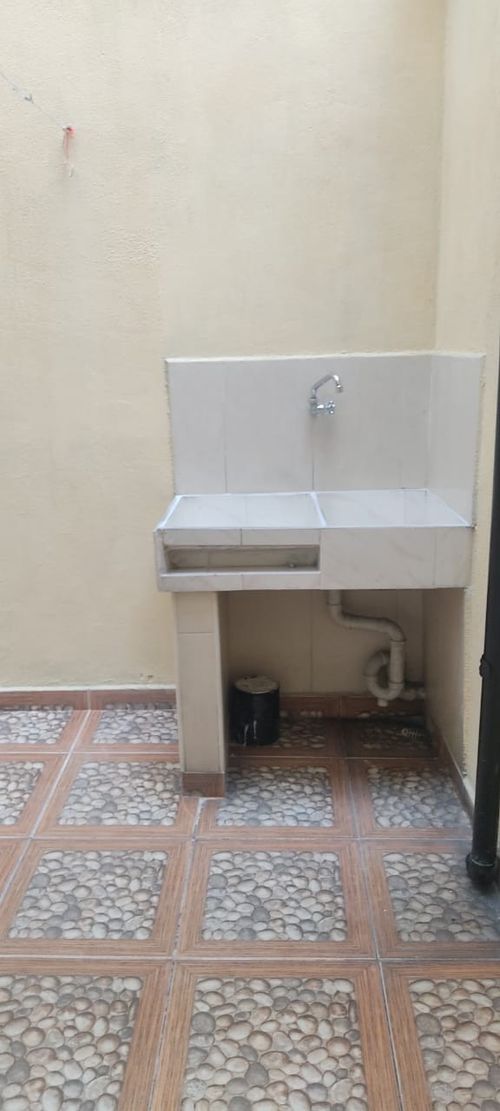 Apartamento de 4 alcobas en arriendo en Laureles, Medellín, 223 m² · foto 7 de 11