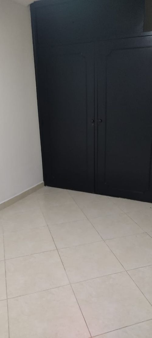 Apartamento de 4 alcobas en arriendo en Laureles, Medellín, 223 m² · foto 9 de 11