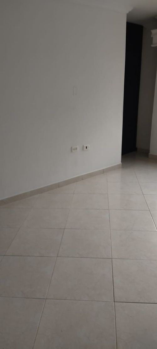 Apartamento de 4 alcobas en arriendo en Laureles, Medellín, 223 m² · foto 11 de 11