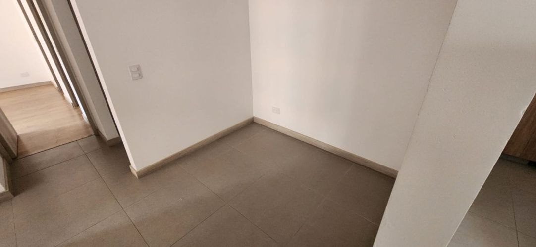Apartamento de 3 alcobas en arriendo en Villa Carlota, Medellín, 94 m² · foto 5 de 13