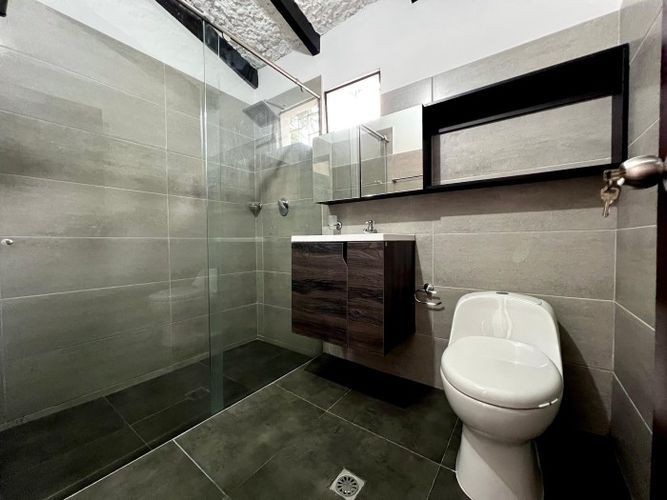 Casa de 4 alcobas en venta en El Refugio, Cali, 273 m² · foto 13 de 24