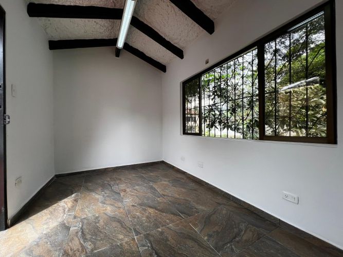 Casa de 4 alcobas en venta en El Refugio, Cali, 273 m² · foto 24 de 24
