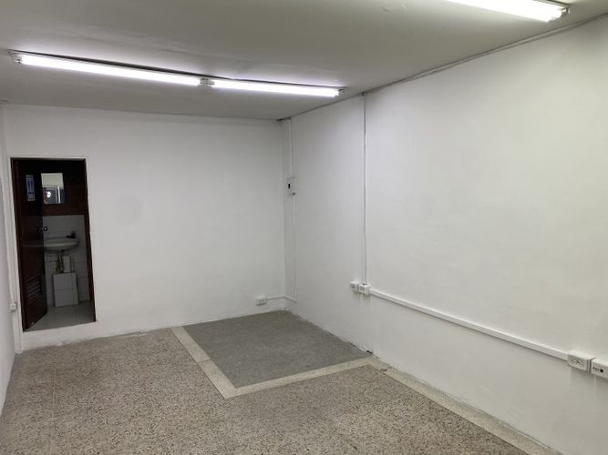 Bodega en arriendo en San Nicolas, Cali, 250 m² · foto 10 de 13