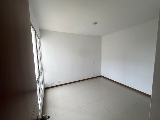 Apartamento de 3 alcobas en venta en Bochalema, Cali, 74 m² · foto 13 de 24