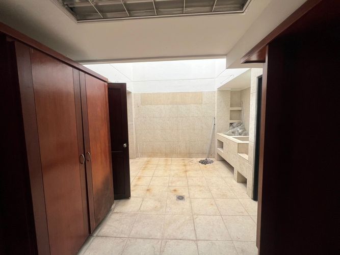 Casa de 8 alcobas en venta en San Pedro, Cali, 340 m² · foto 8 de 24