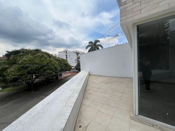 Casa de 8 alcobas en venta en San Pedro, Cali, 340 m² · foto 11 de 24
