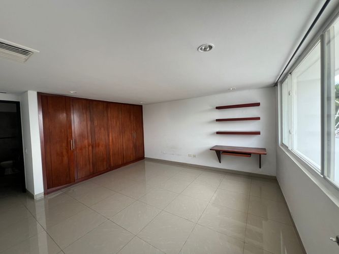 Casa de 8 alcobas en venta en San Pedro, Cali, 340 m² · foto 21 de 24