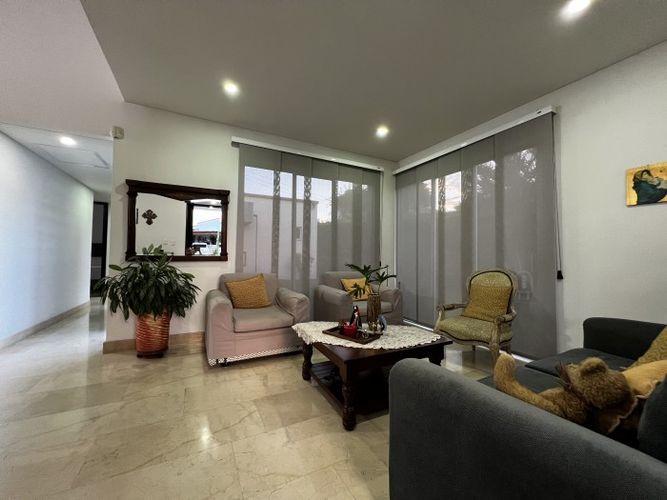 Casa de 4 alcobas en venta en La Morada, Jamundí, 305 m² · foto 2 de 24