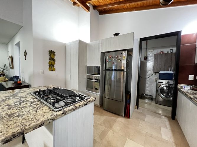 Casa de 4 alcobas en venta en La Morada, Jamundí, 305 m² · foto 6 de 24
