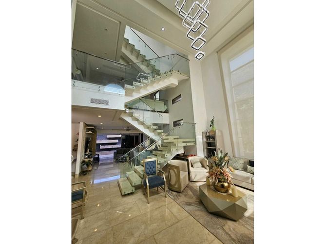 Casa de 5 alcobas en venta en Villa Campestre, Puerto Colombia, 450 m² · foto 4 de 24