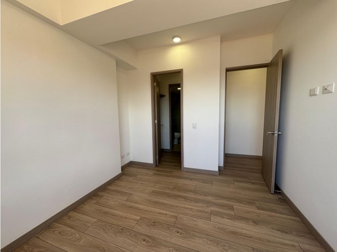 Apartamento de 2 alcobas en venta en El Porvenir, Rionegro, 87 m² · foto 4 de 10