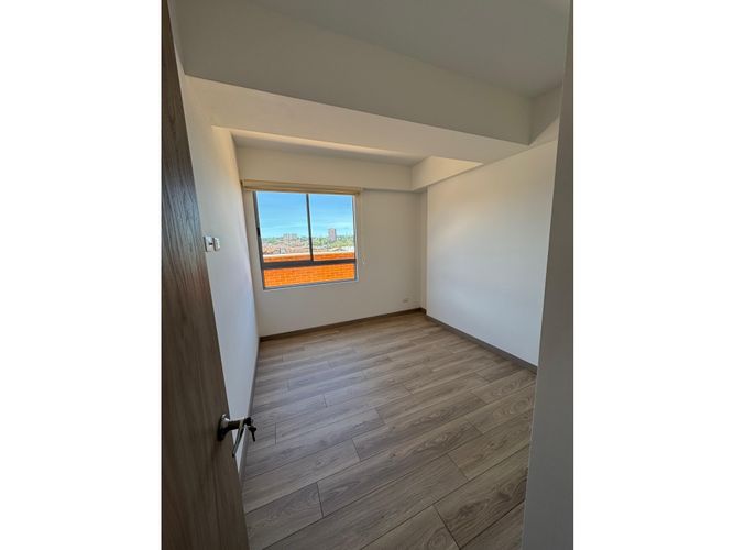 Apartamento de 2 alcobas en venta en El Porvenir, Rionegro, 87 m² · foto 5 de 10