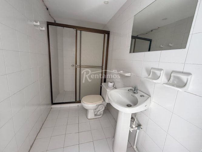 Apartamento de 17 alcobas en arriendo en Manila, Medellín, 870 m² · foto 9 de 22