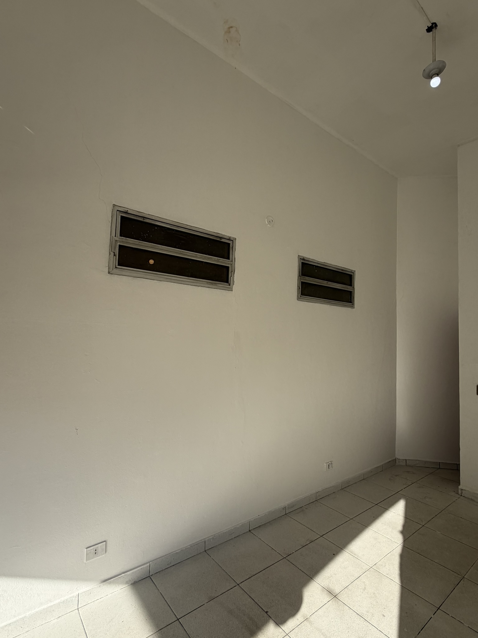 Salon Comercial en San Lorenzo 10 de Agosto — foto 3