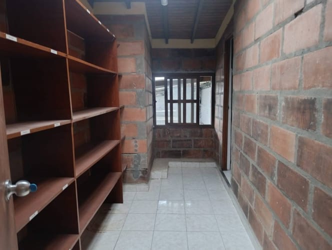Bodega en venta en Miravalle, Medellín, 350 m² · foto 19 de 24
