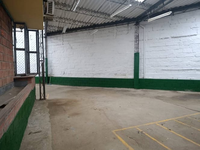 Bodega en venta en Miravalle, Medellín, 350 m² · foto 20 de 24