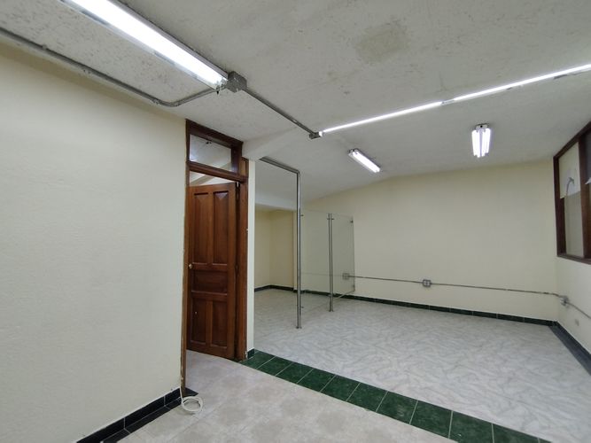 Bodega en arriendo en Jesus Nazareno, Medellín, 180 m² · foto 7 de 10